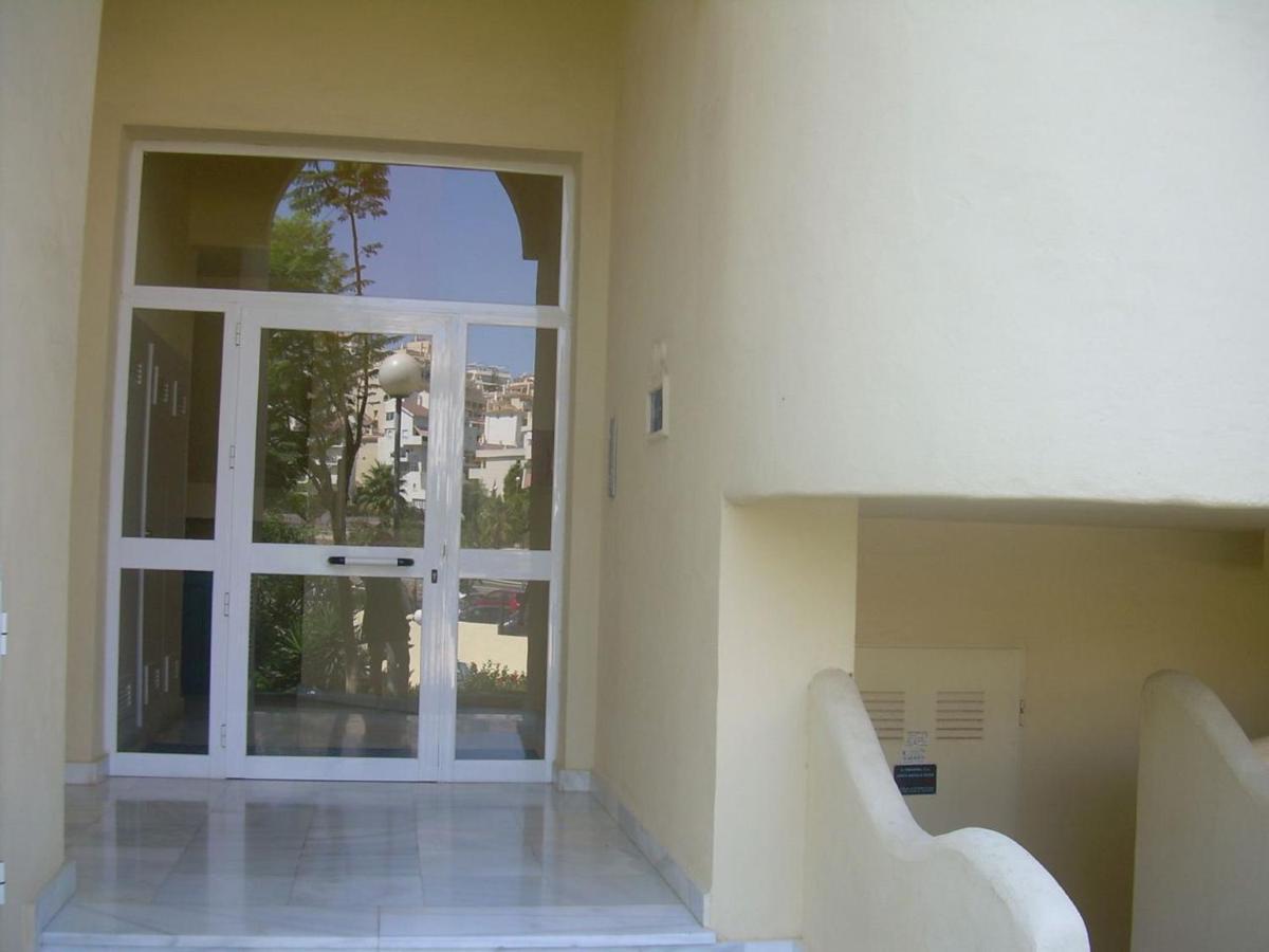 Holidays2Benalmadena Torrequebrada Sea View Front Beach With Pool Parking & Terraces Экстерьер фото