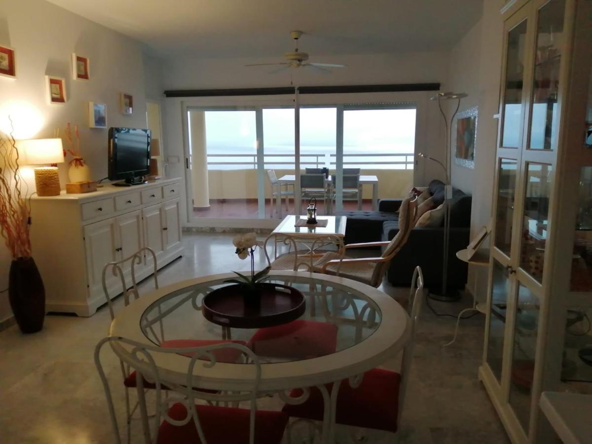 Holidays2Benalmadena Torrequebrada Sea View Front Beach With Pool Parking & Terraces Экстерьер фото